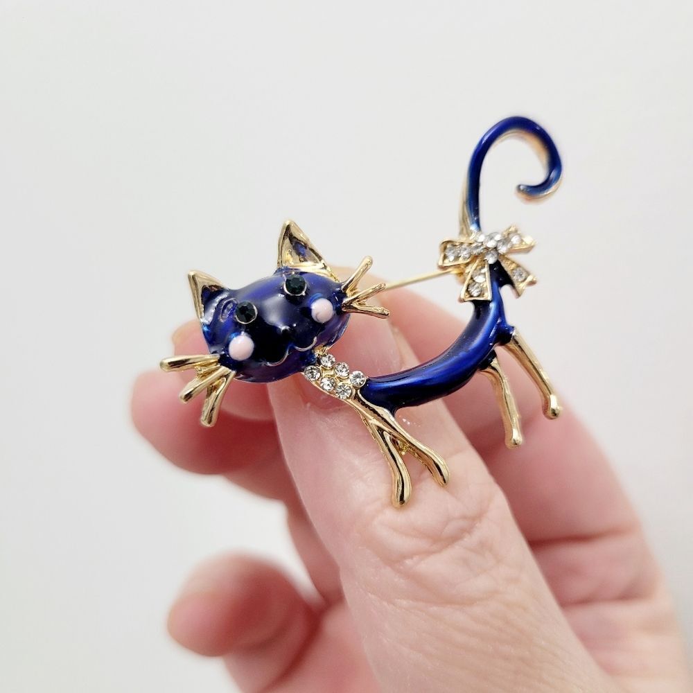 Brand New Gold Tone Blue Cat Rhinestone Brooch Pin - Picture 4 of 7
